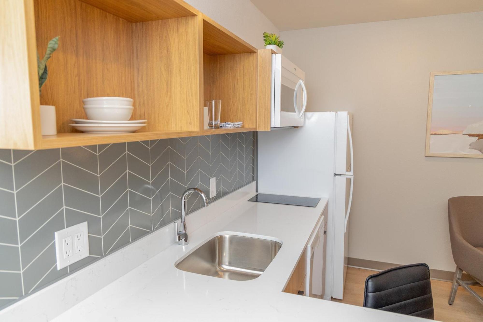 Livaway Suites Tri-Cities-Richland Ngoại thất bức ảnh